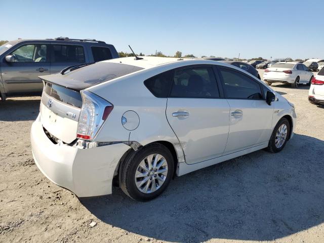 VIN JTDKN3DP6F3075117 2015 Toyota Prius no.3