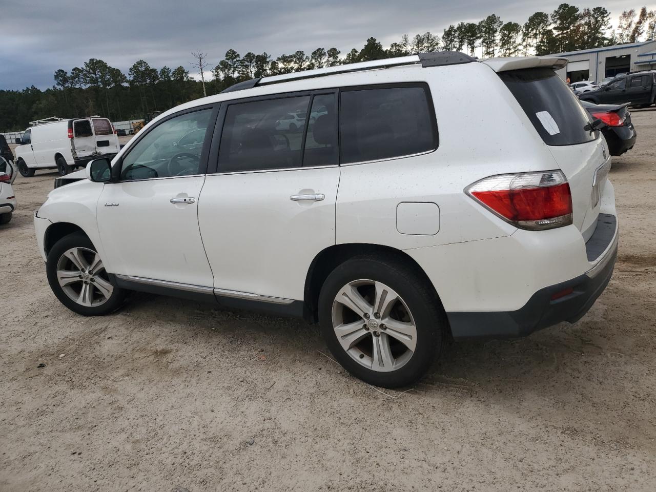 Lot #2972241119 2012 TOYOTA HIGHLANDER