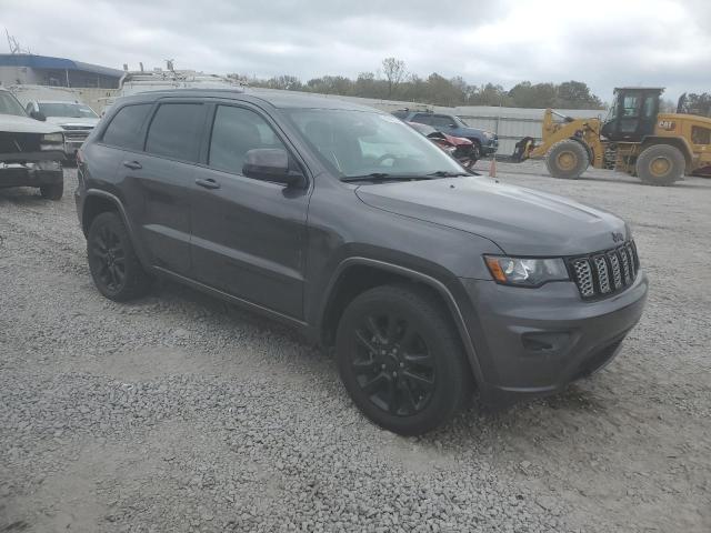 VIN 1C4RJEAG2HC770241 2017 Jeep Grand Cherokee, Laredo no.4