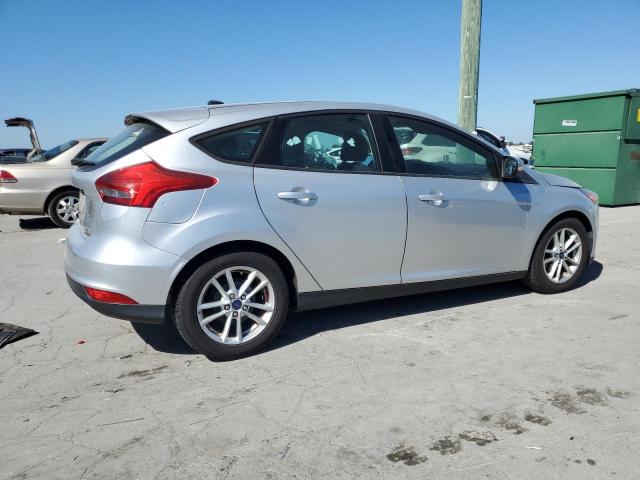 2015 FORD FOCUS SE - 1FADP3K27FL223839