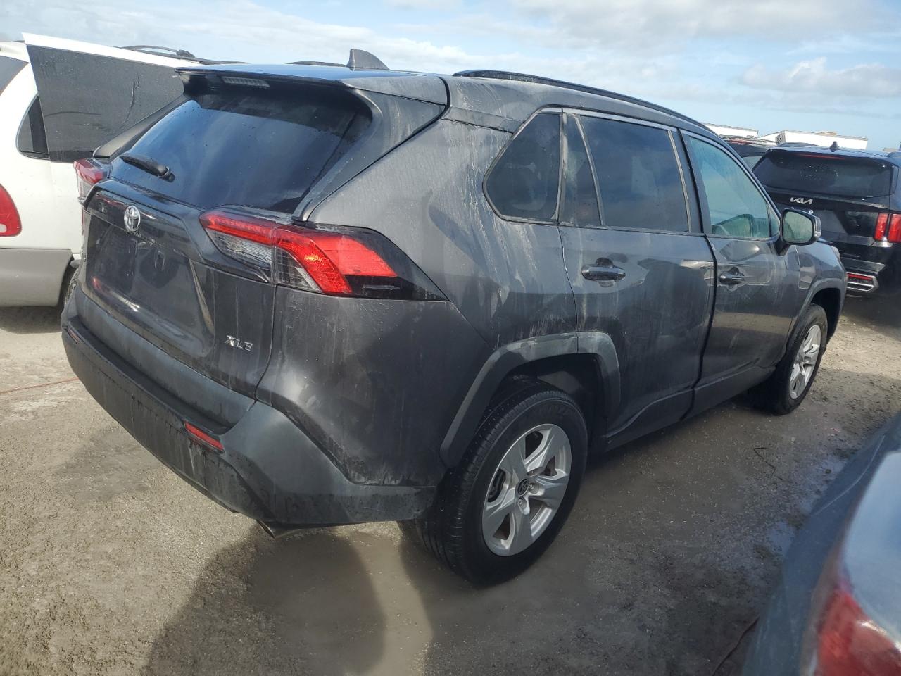 Lot #2971683348 2021 TOYOTA RAV4 XLE