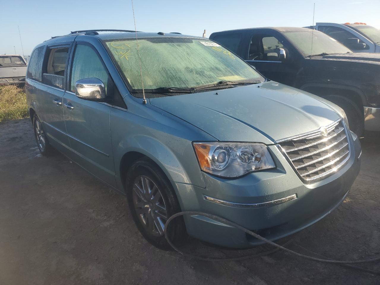 Lot #3028505924 2008 CHRYSLER TOWN & COU