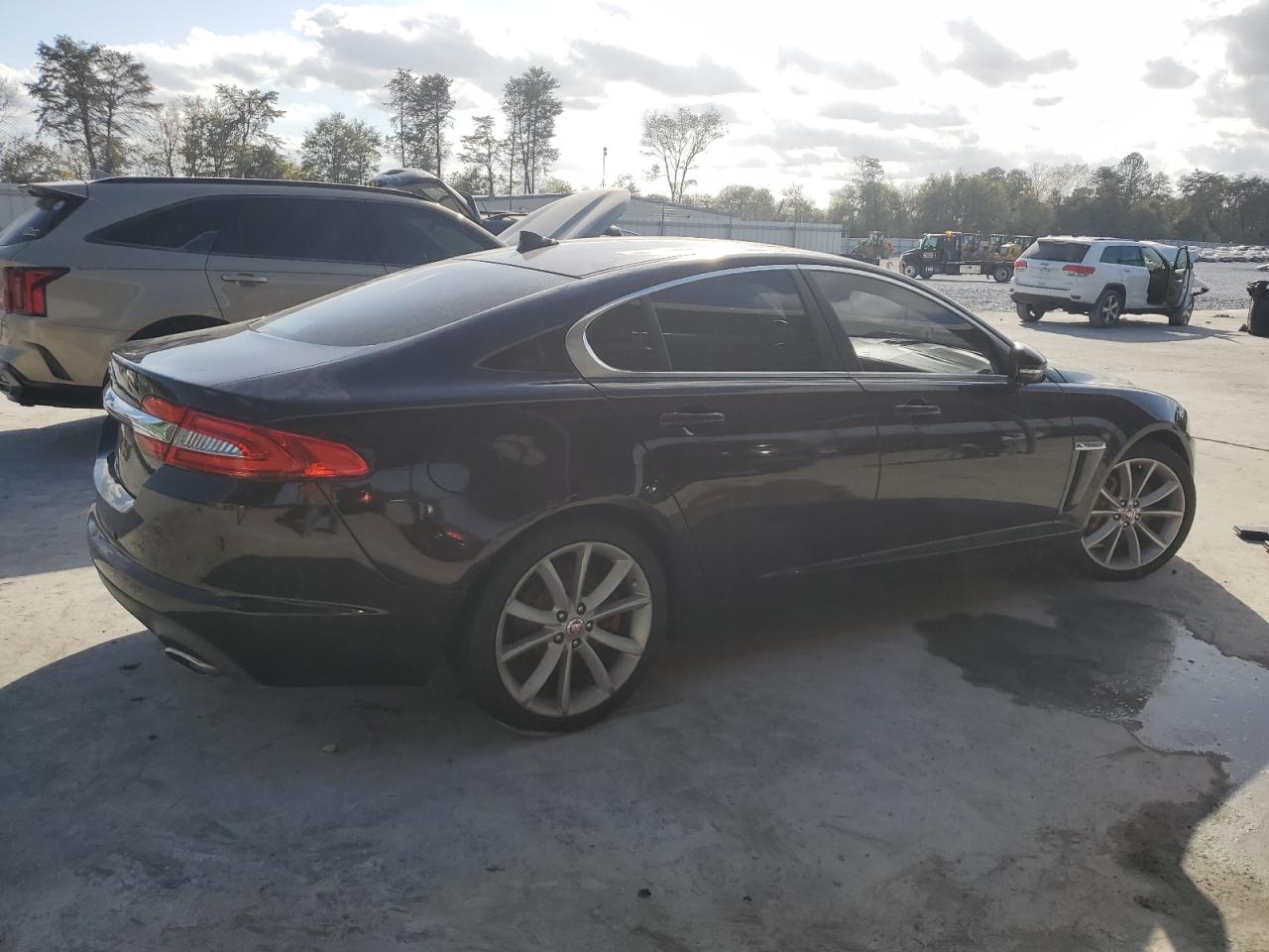 Lot #2974609480 2015 JAGUAR XF 3.0 SPO