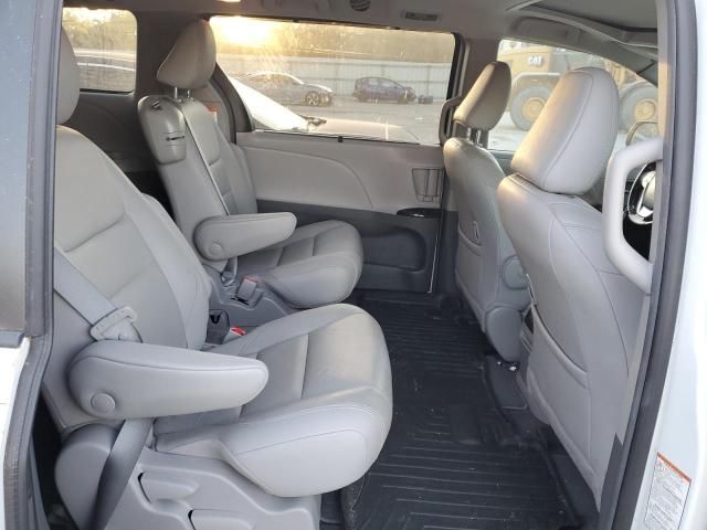 2018 TOYOTA SIENNA XLE - 5TDYZ3DC7JS949154