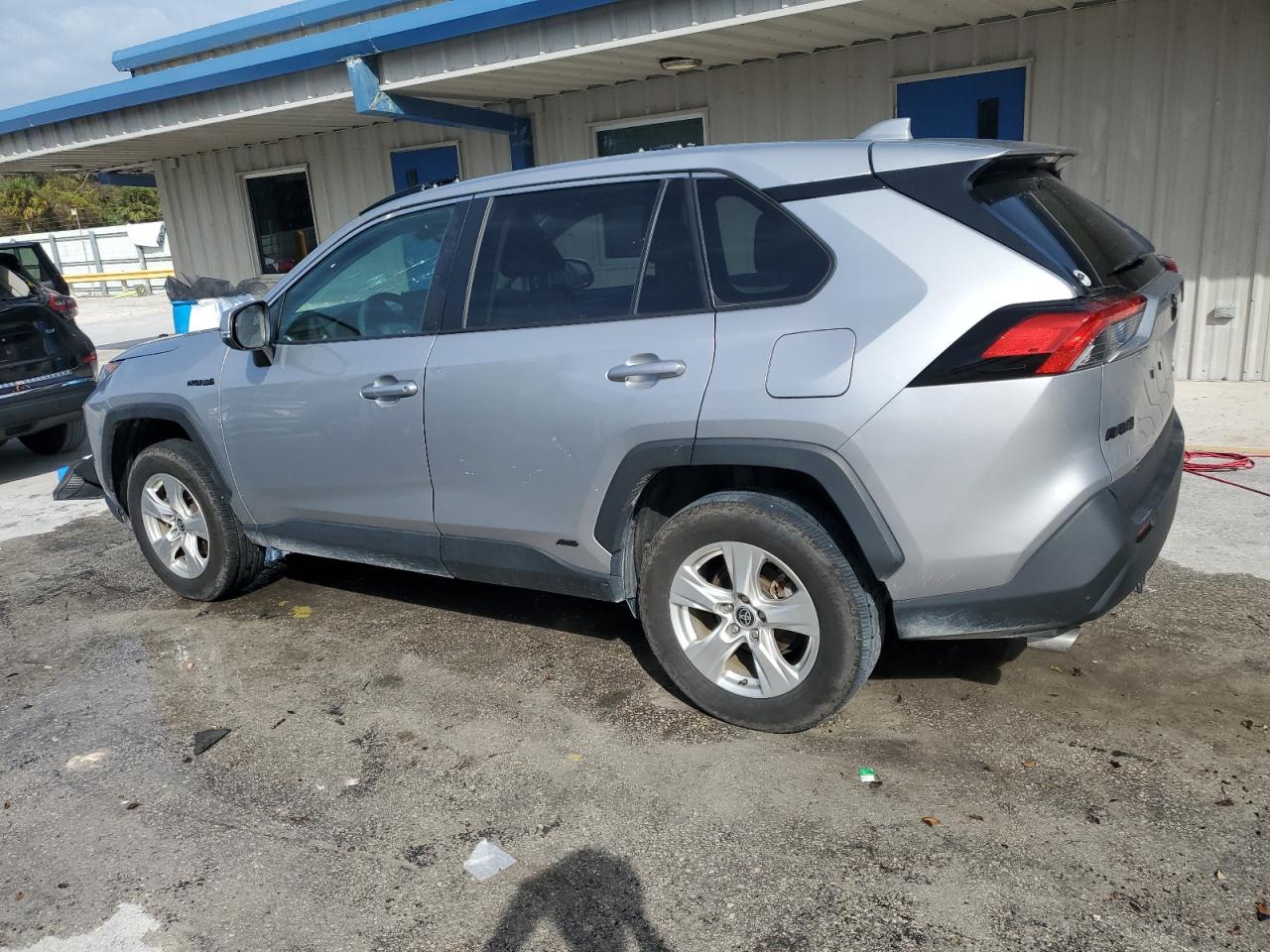 Lot #2962543810 2021 TOYOTA RAV4 XLE