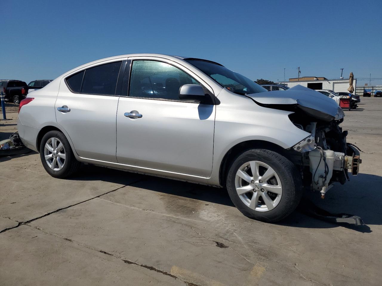 Lot #2972303399 2014 NISSAN VERSA S