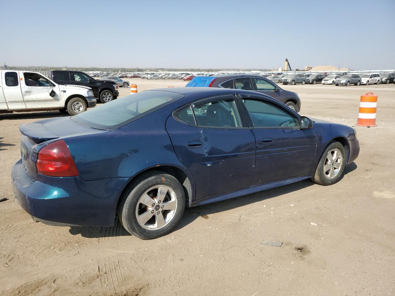 Lot #2970191263 2005 PONTIAC GRAND PRIX