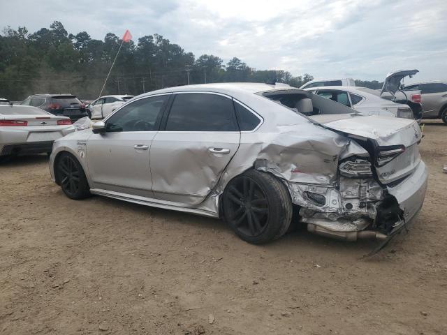 2017 VOLKSWAGEN PASSAT R-L - 1VWDT7A39HC029529