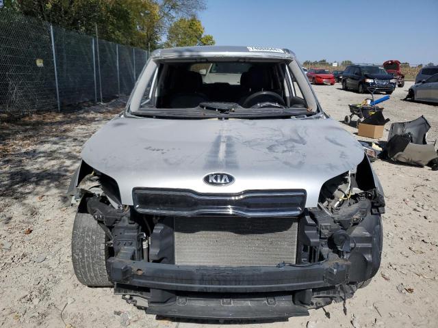 VIN KNDJP3A5XK7698672 2019 KIA SOUL no.5