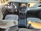 TOYOTA SIENNA LE photo