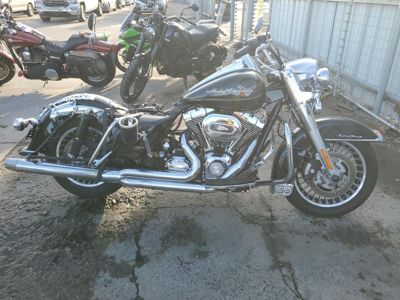 Harley Davidson Road King 2011 FLHR