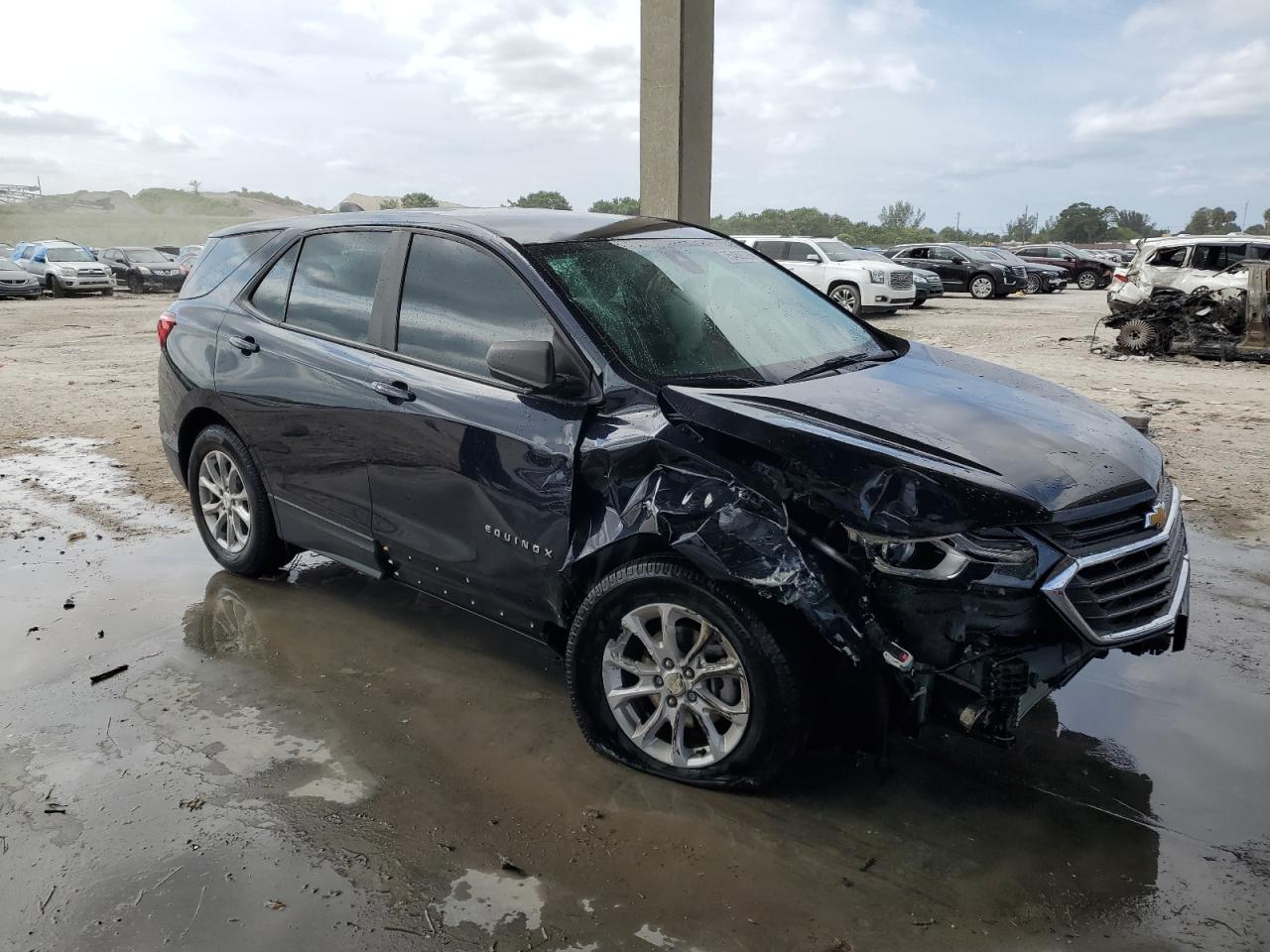 Lot #2979376617 2020 CHEVROLET EQUINOX LS