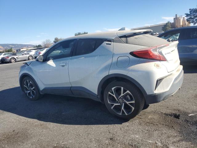 TOYOTA C-HR XLE 2018 white  gas NMTKHMBX6JR036775 photo #3