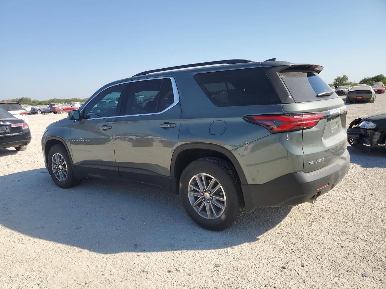 Lot #2936122228 2023 CHEVROLET TRAVERSE L