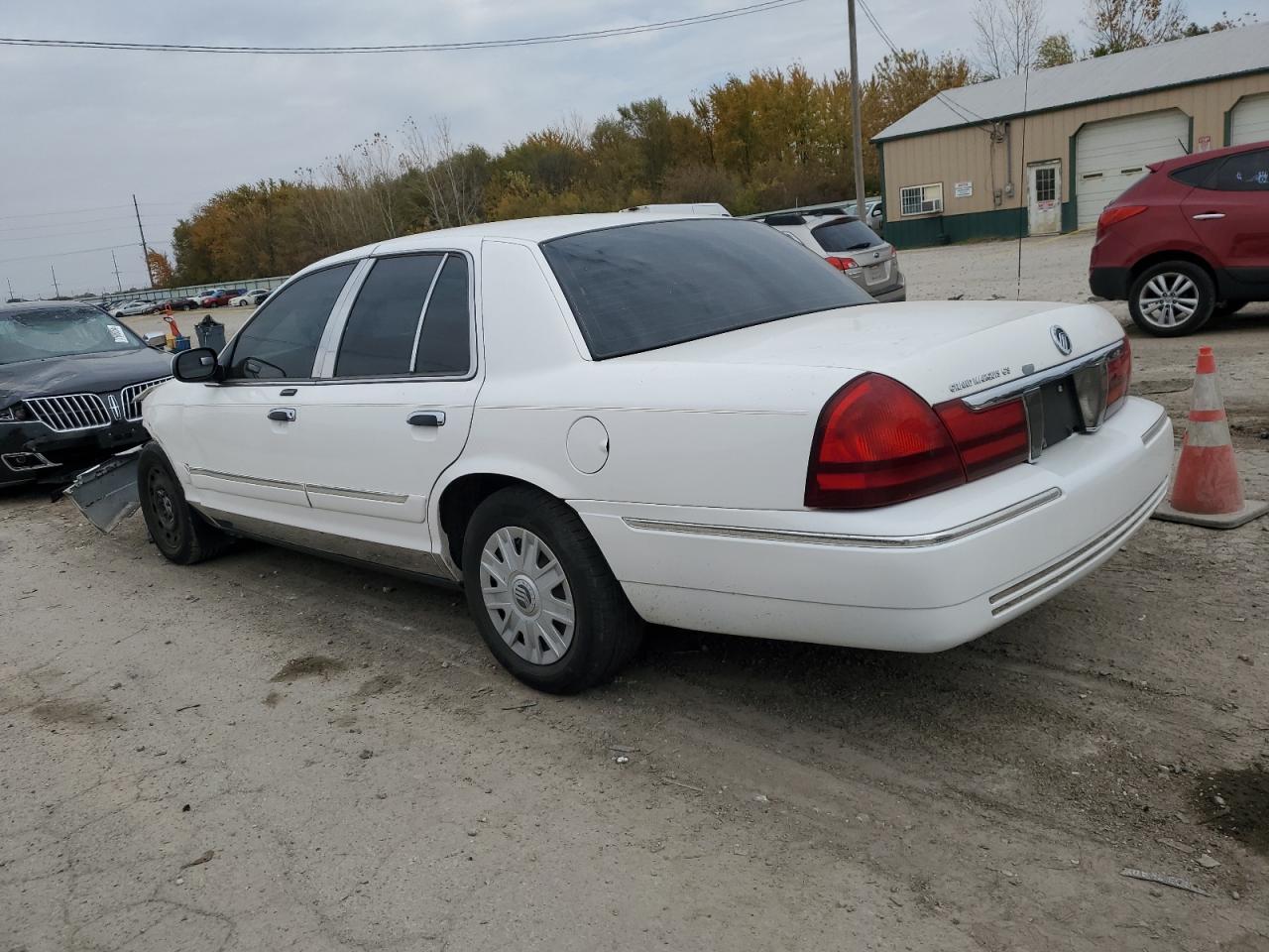 Lot #2977159165 2005 MERCURY GRAND MARQ