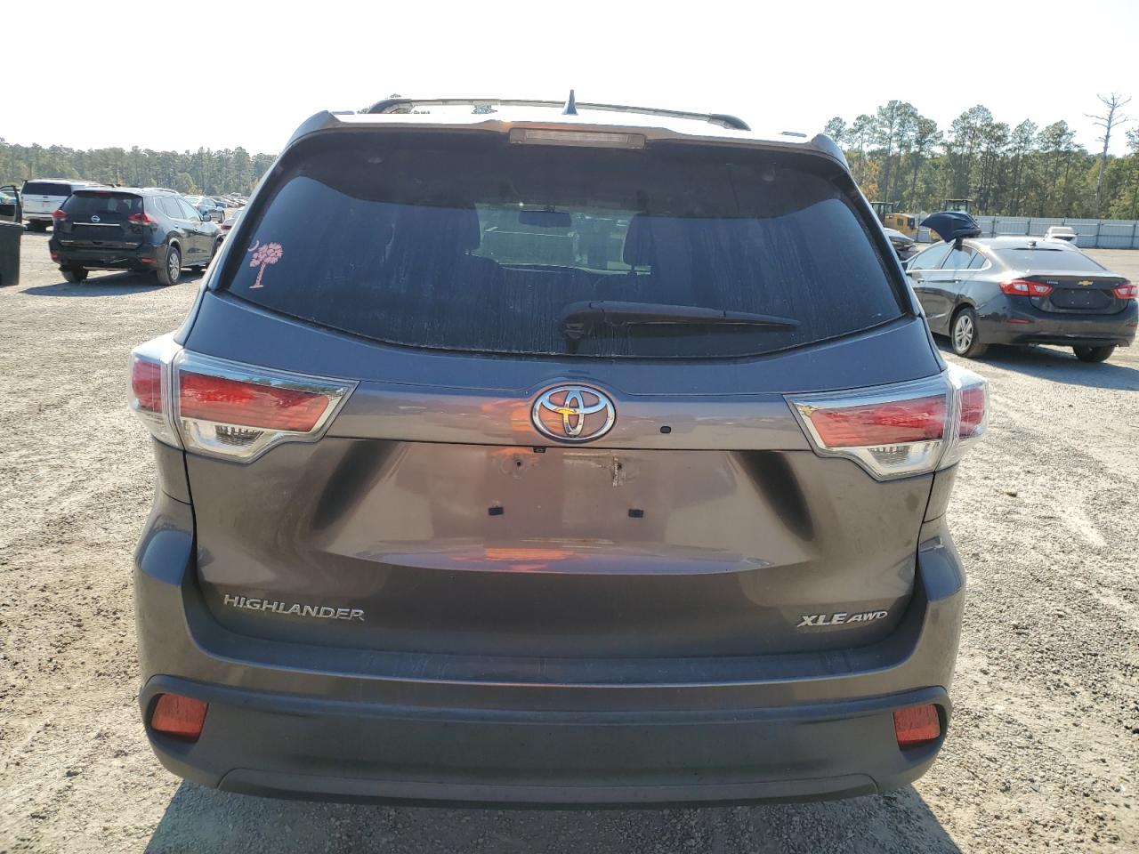 Lot #2955161794 2015 TOYOTA HIGHLANDER