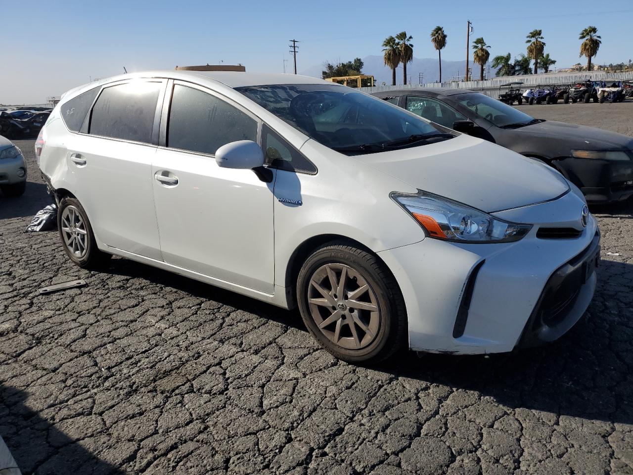 Lot #2991786312 2017 TOYOTA PRIUS V