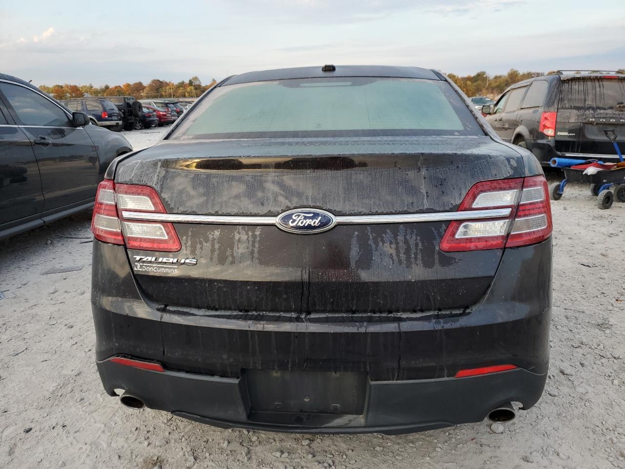 Lot #2940746423 2013 FORD TAURUS SE