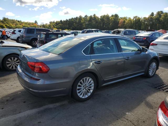 VIN 1VWBT7A3XGC064344 2016 Volkswagen Passat, SE no.3