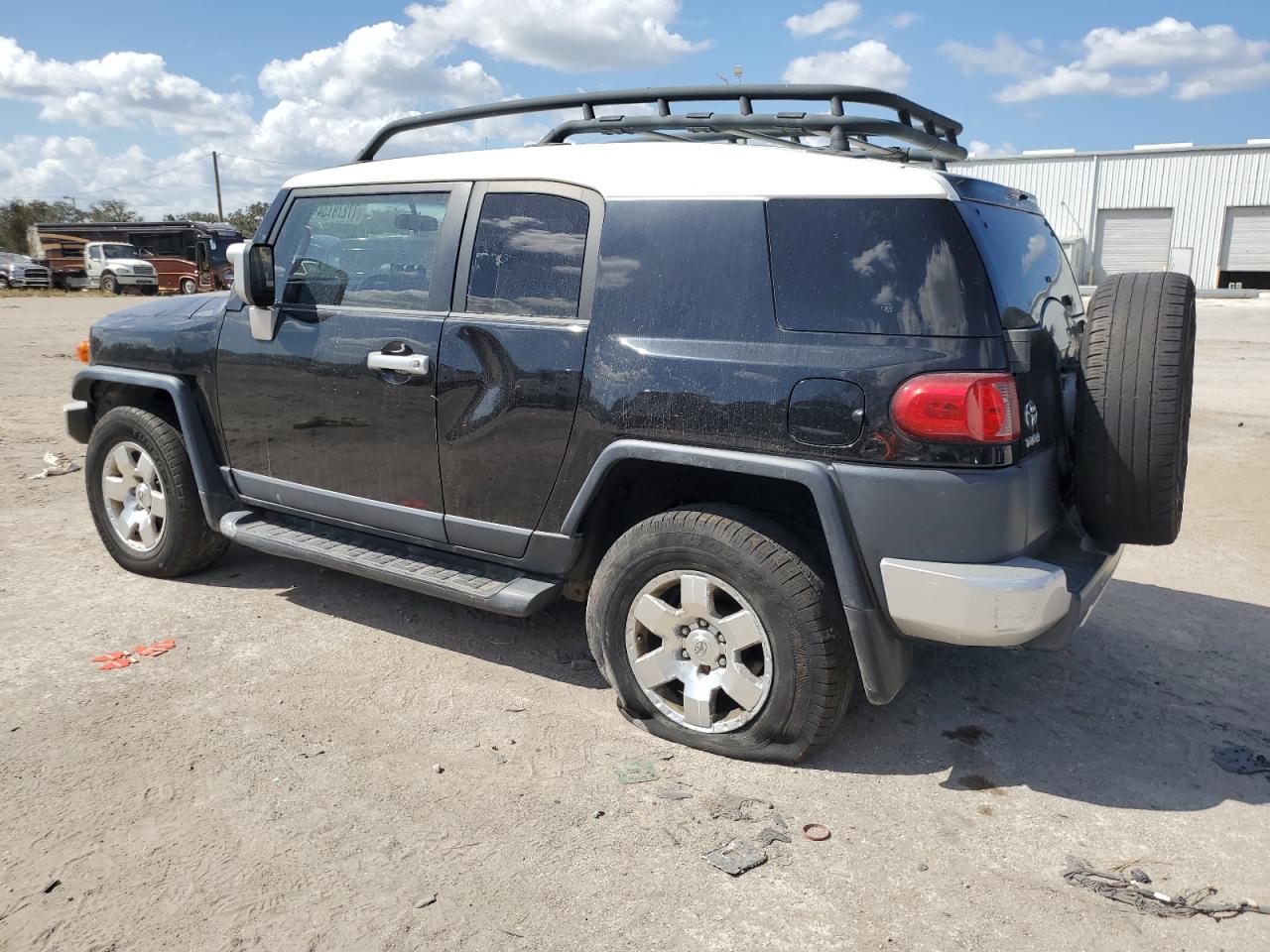 Lot #2972116137 2007 TOYOTA FJ CRUISER