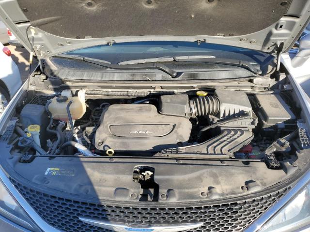 VIN 2C4RC1FG2JR107017 2018 Chrysler Pacifica, Touri... no.12