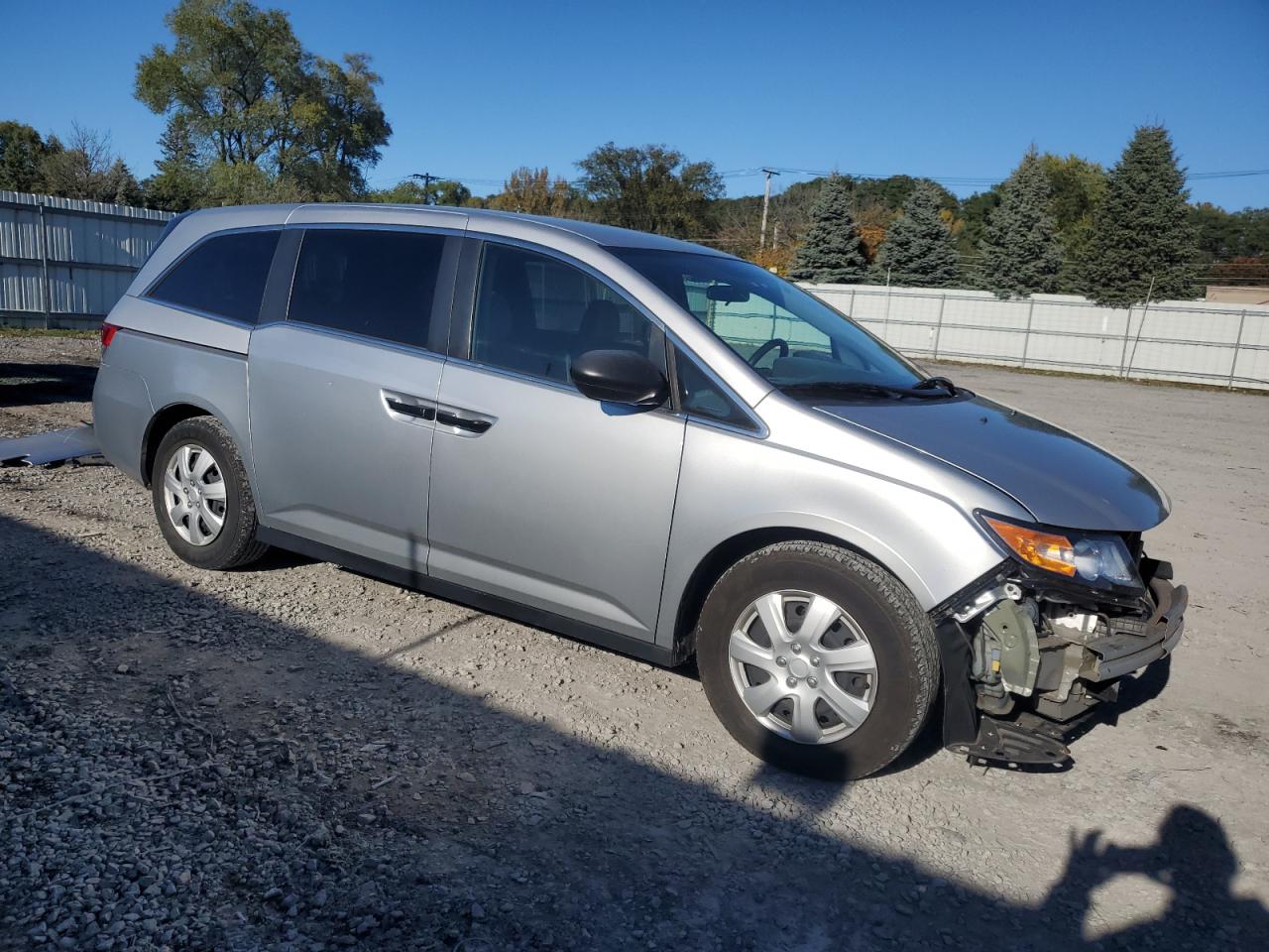 Lot #2921563633 2014 HONDA ODYSSEY LX