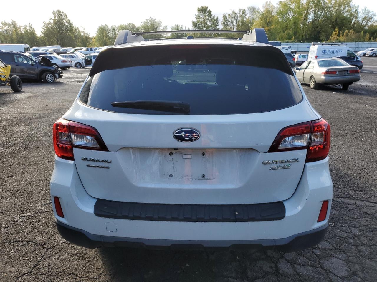 Lot #2989132611 2015 SUBARU OUTBACK 2.