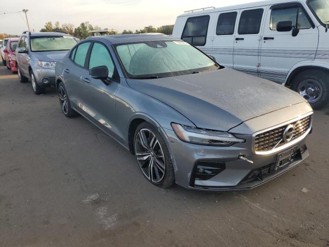 VIN 7JRA22TMXKG005517 2019 Volvo S60, T6 R-Design no.4