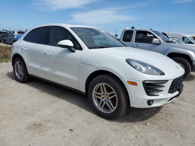 VIN WP1AA2A53JLB04584 2018 Porsche Macan no.4