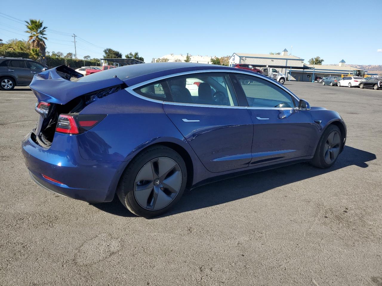 Lot #3032989049 2020 TESLA MODEL 3