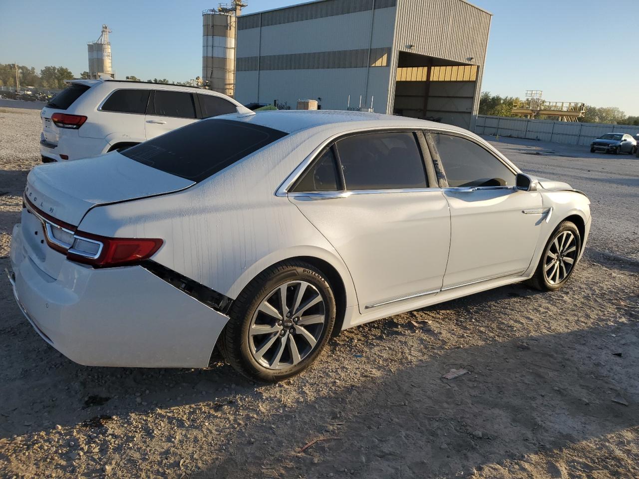 Lot #2895859237 2020 LINCOLN CONTINENTA