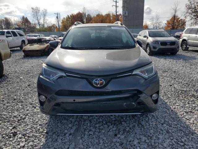 VIN JTMRFREV3HJ703709 2017 Toyota RAV4, Xle no.5