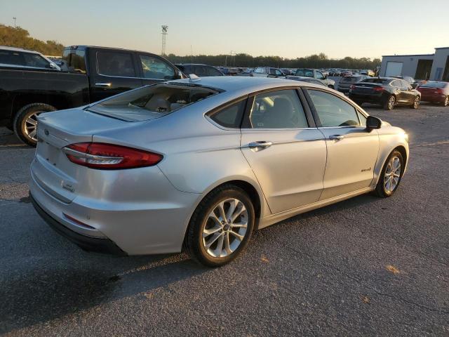 2019 FORD FUSION SE - 3FA6P0LU2KR225016