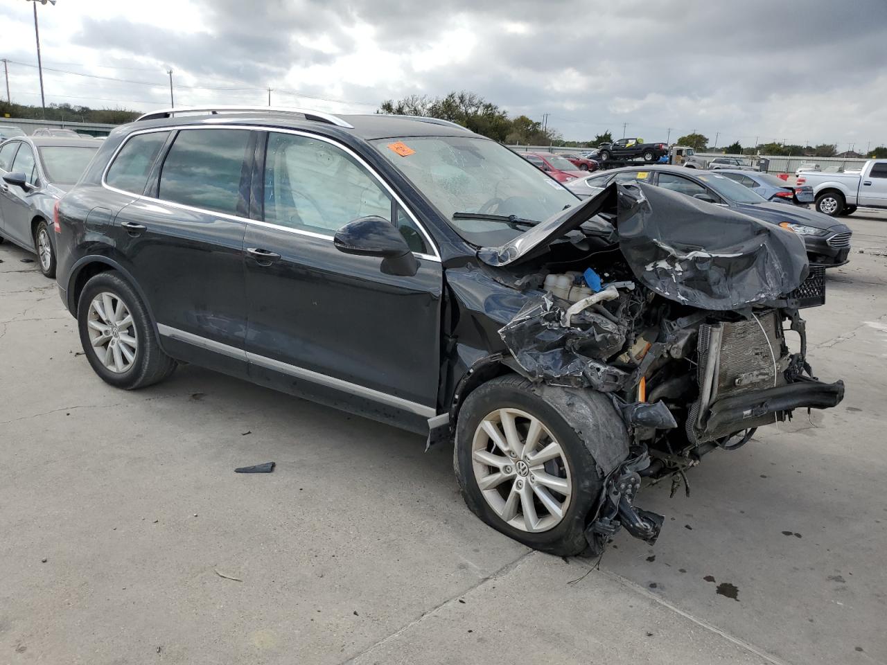 Lot #2972433586 2013 VOLKSWAGEN TOUAREG V6