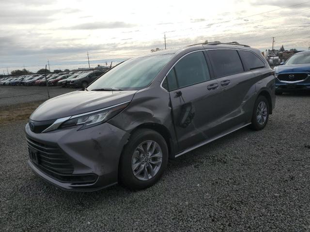 2022 TOYOTA SIENNA LE - 5TDKSKFCXNS057388