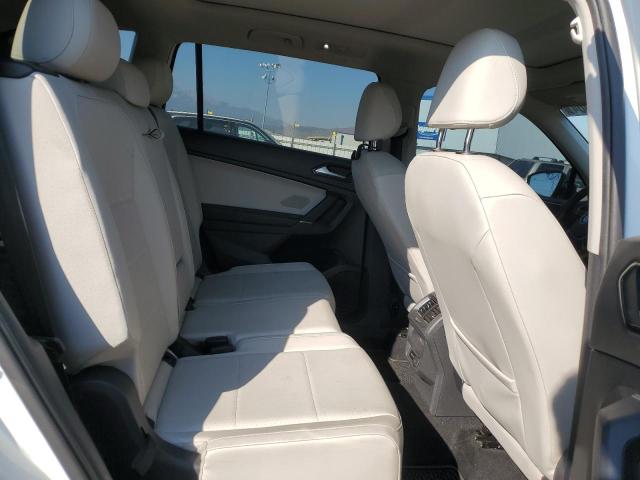 2018 VOLKSWAGEN TIGUAN SE - 3VV2B7AX8JM209784