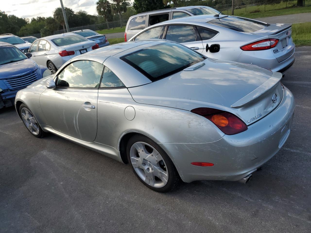 LEXUS SC 430 2004 silver  gas JTHFN48Y140052660 photo #3