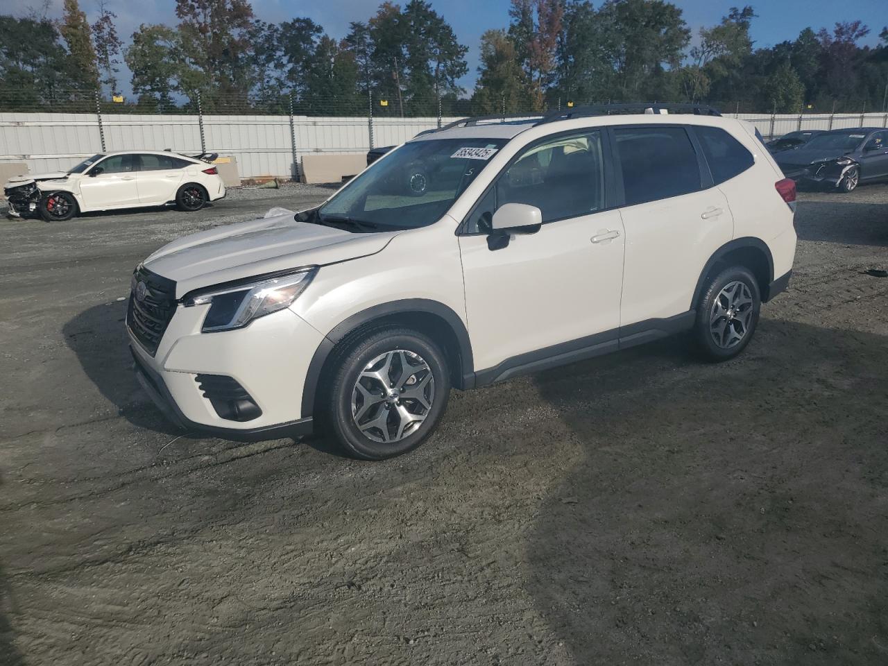 SUBARU FORESTER PREMIUM