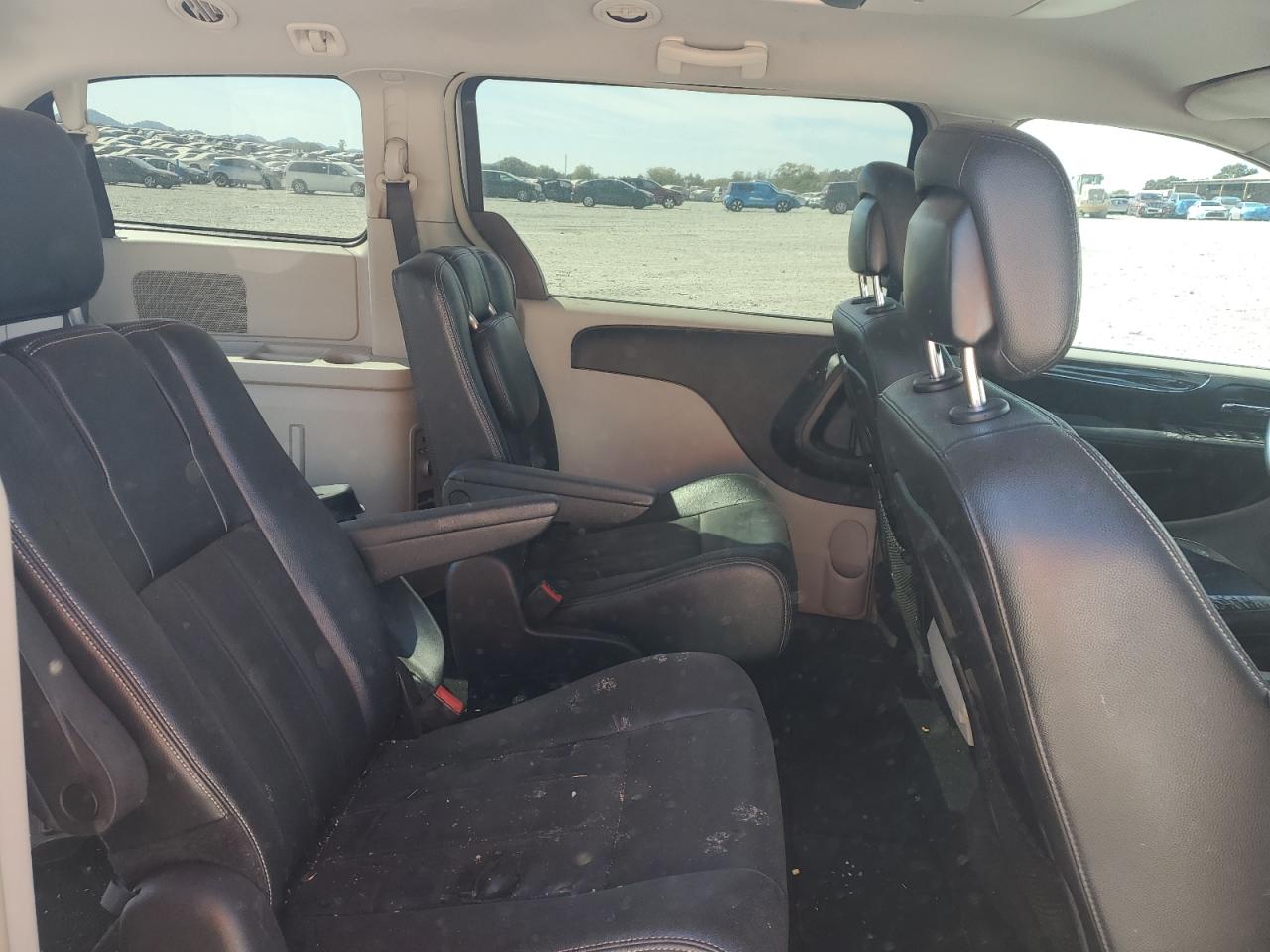 CHRYSLER TOWN & COUNTRY TOURING