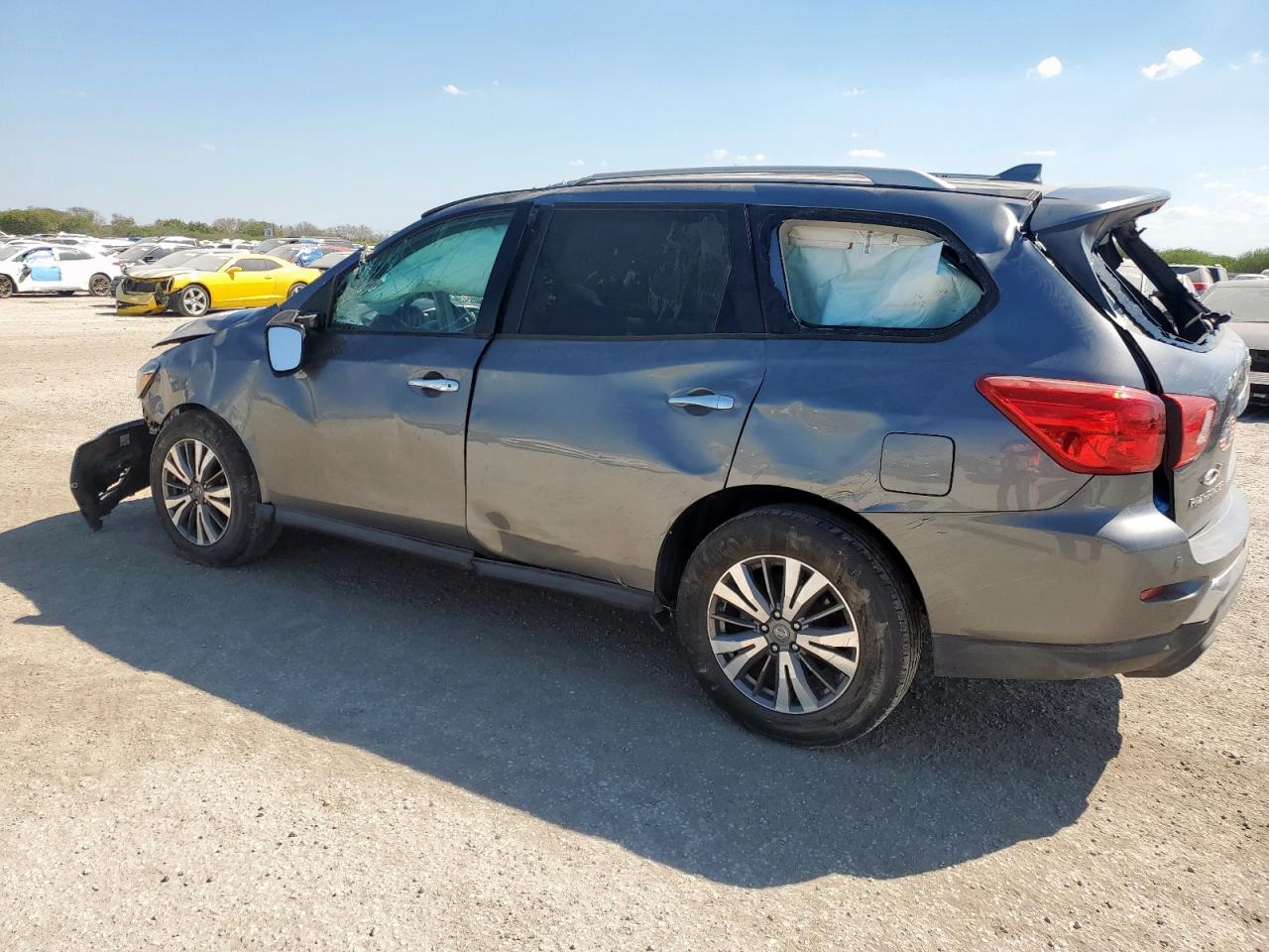 NISSAN PATHFINDER SL