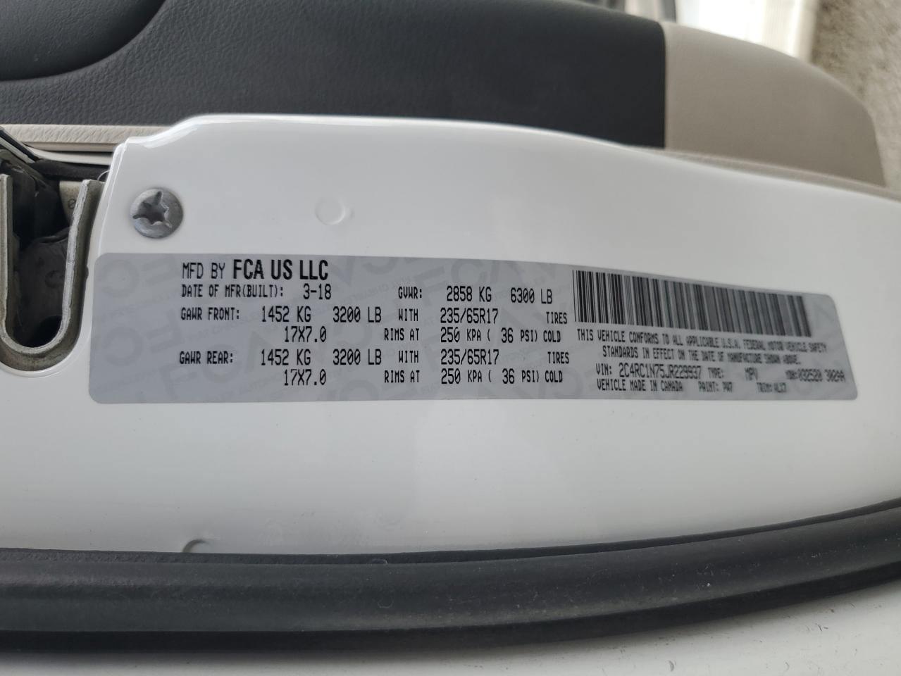 CHRYSLER PACIFICA HYBRID LIMITED