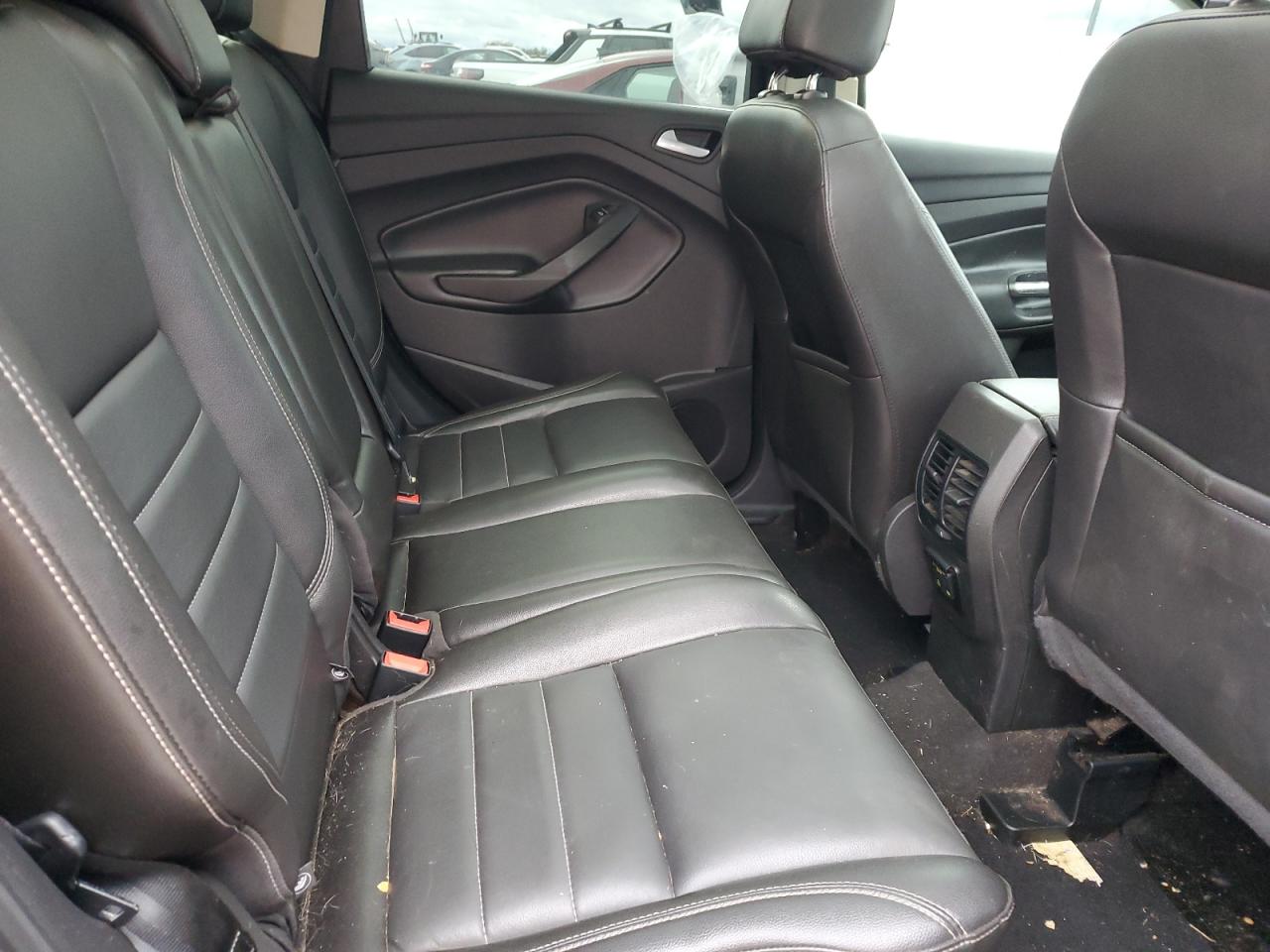 FORD ESCAPE TITANIUM