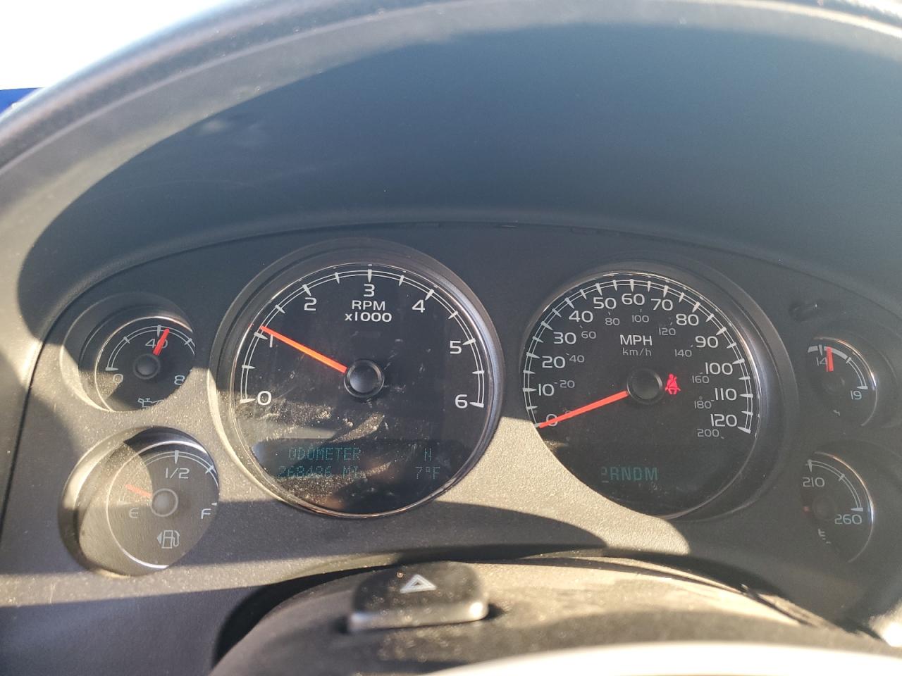 CHEVROLET TAHOE C1500 LS