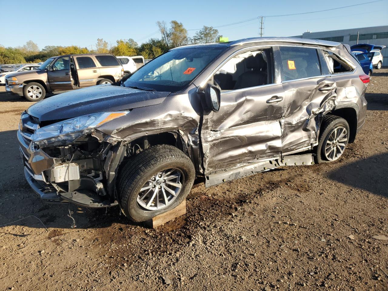 TOYOTA HIGHLANDER SE