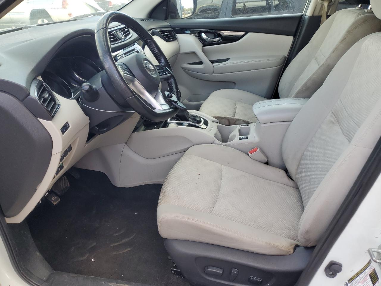 NISSAN ROGUE SPORT SV