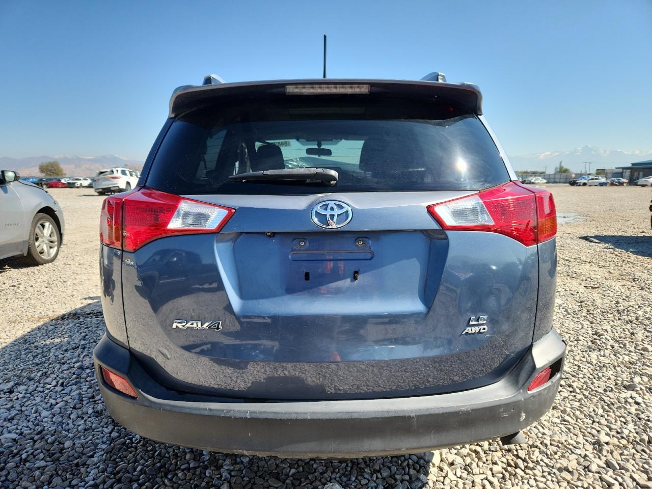 TOYOTA RAV4 LE