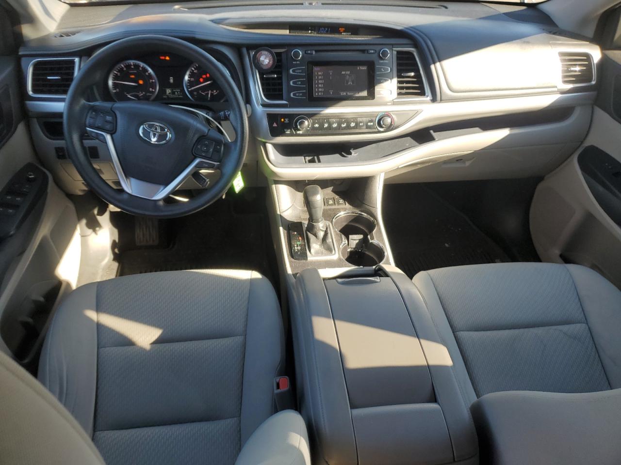 TOYOTA HIGHLANDER LE