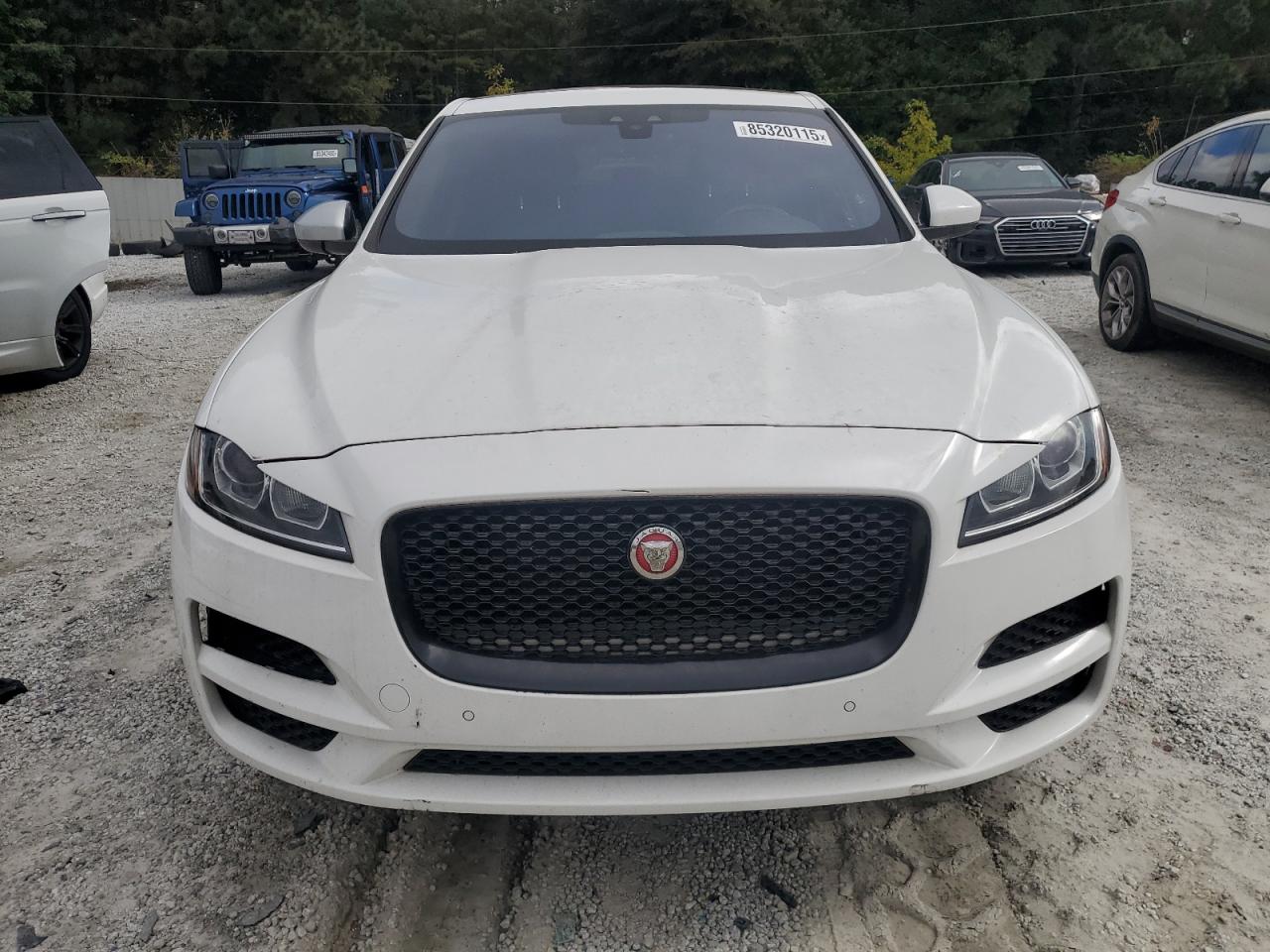 JAGUAR F-PACE PREMIUM