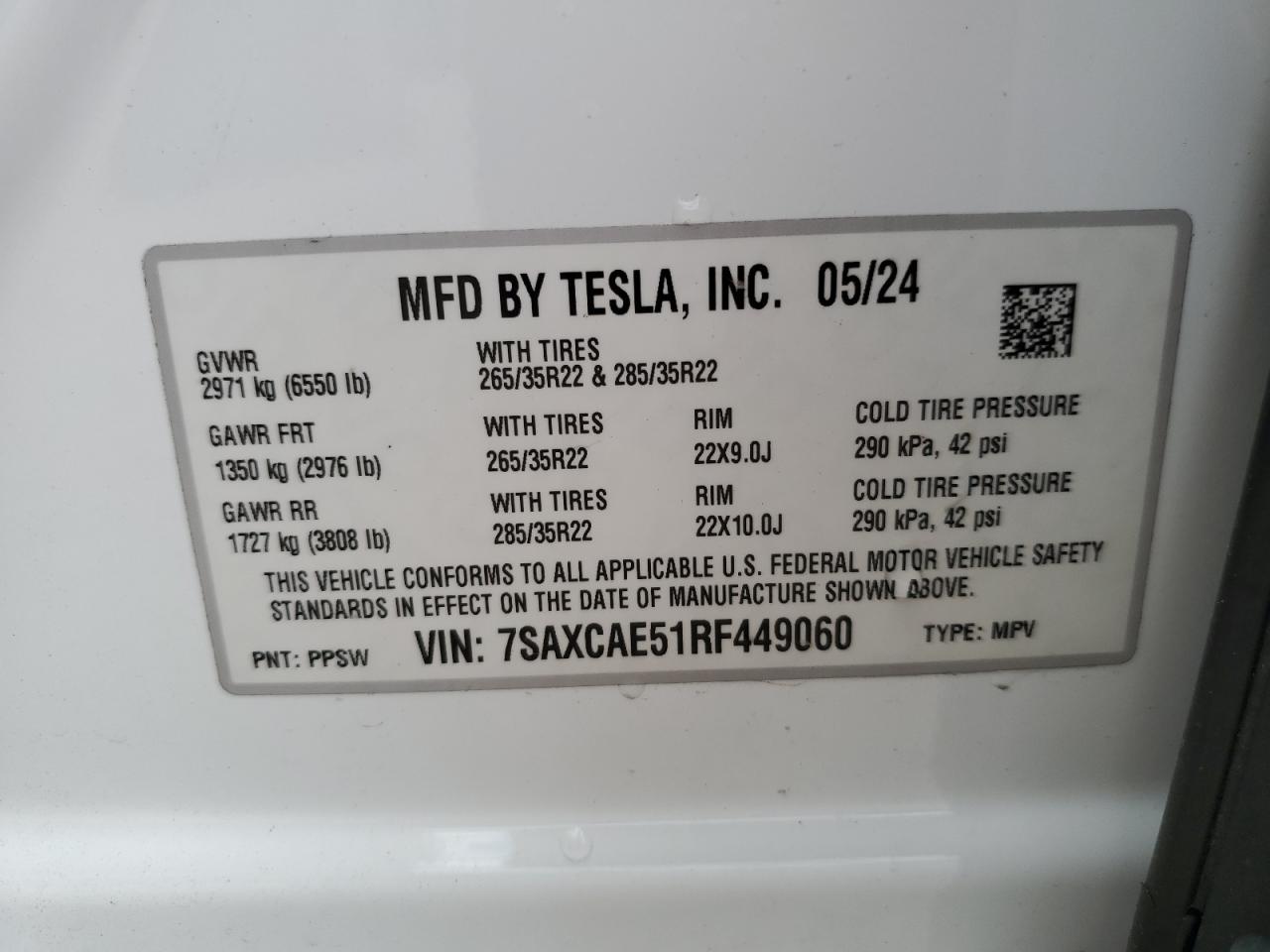 TESLA MODEL X