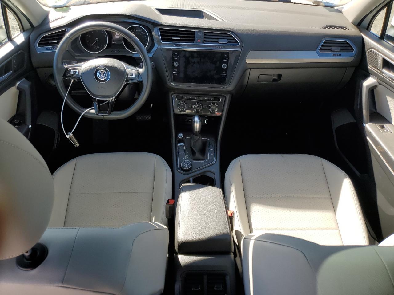 VOLKSWAGEN TIGUAN SE